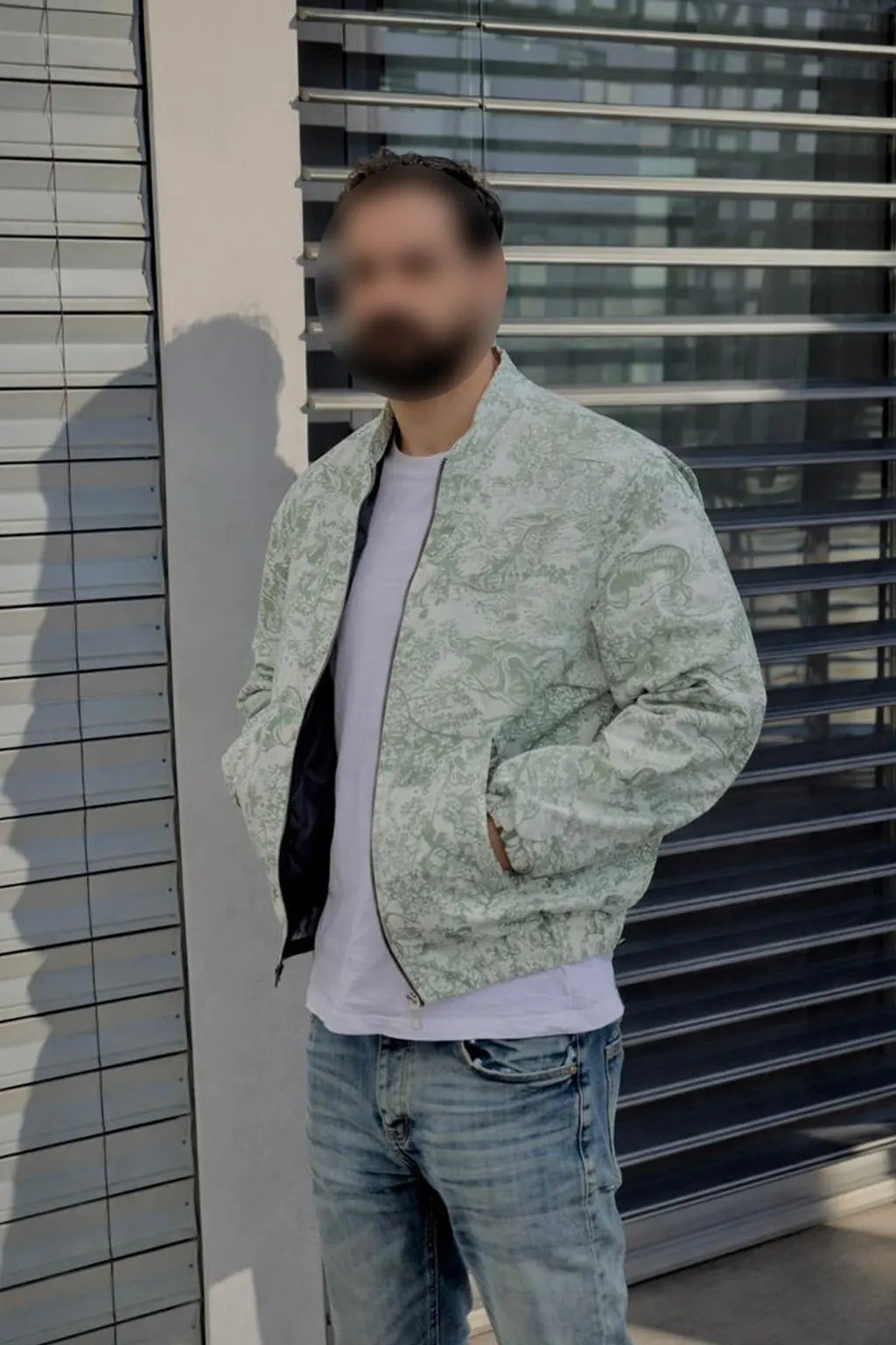 Frilivin Jacket image 4